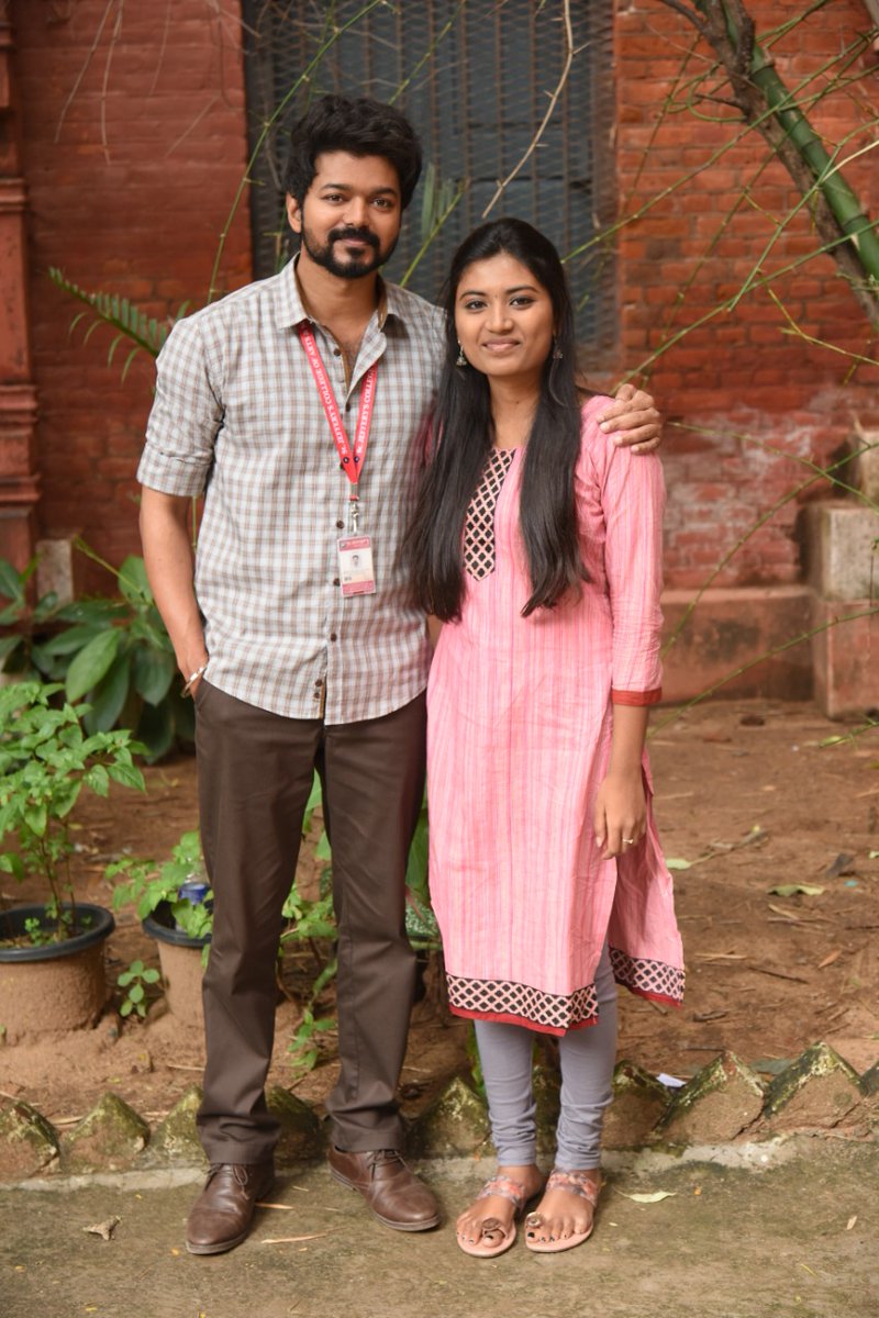 ShamniMahe's tweet photo. With JD master.
@actorvijay 
Thank you @Dir_Lokesh @XBFilmCreators and team for this lifetime opportunity. https://t.co/Cgu8XI2ynX