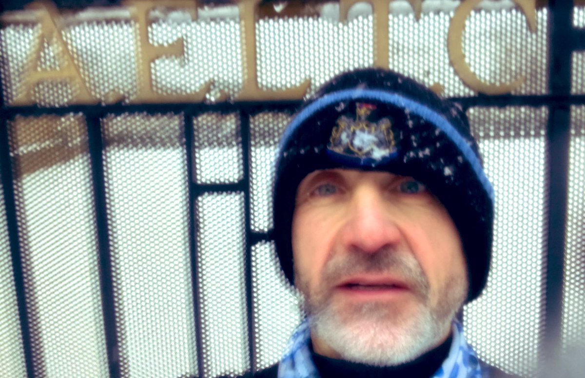 #6 &amp; #7 of my #lockdownrun to the Olympic gold postboxes, these are for <a href="/andy_murray/">Andy Murray</a> &amp; Sophie Hosking in the Wimbledon snow #ukrunchat