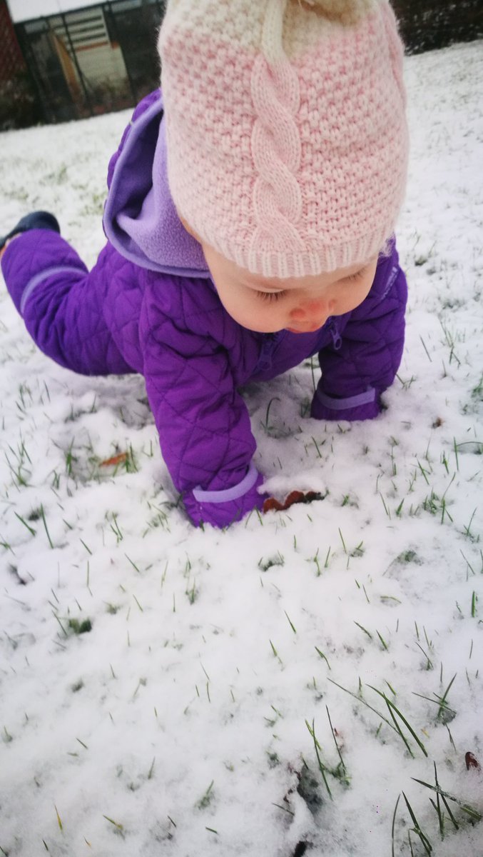 DrSmartlolly's tweet photo. I am a dedicated and fun mum. As a mum, I am awesome. At any given time, I'm doing as much as I can do. #positiveaffirmations #selflove #learningtobeme Woke up to #snow so we explored before breakfast! 💜🌨️❄️ https://t.co/6aoIE7w9vR