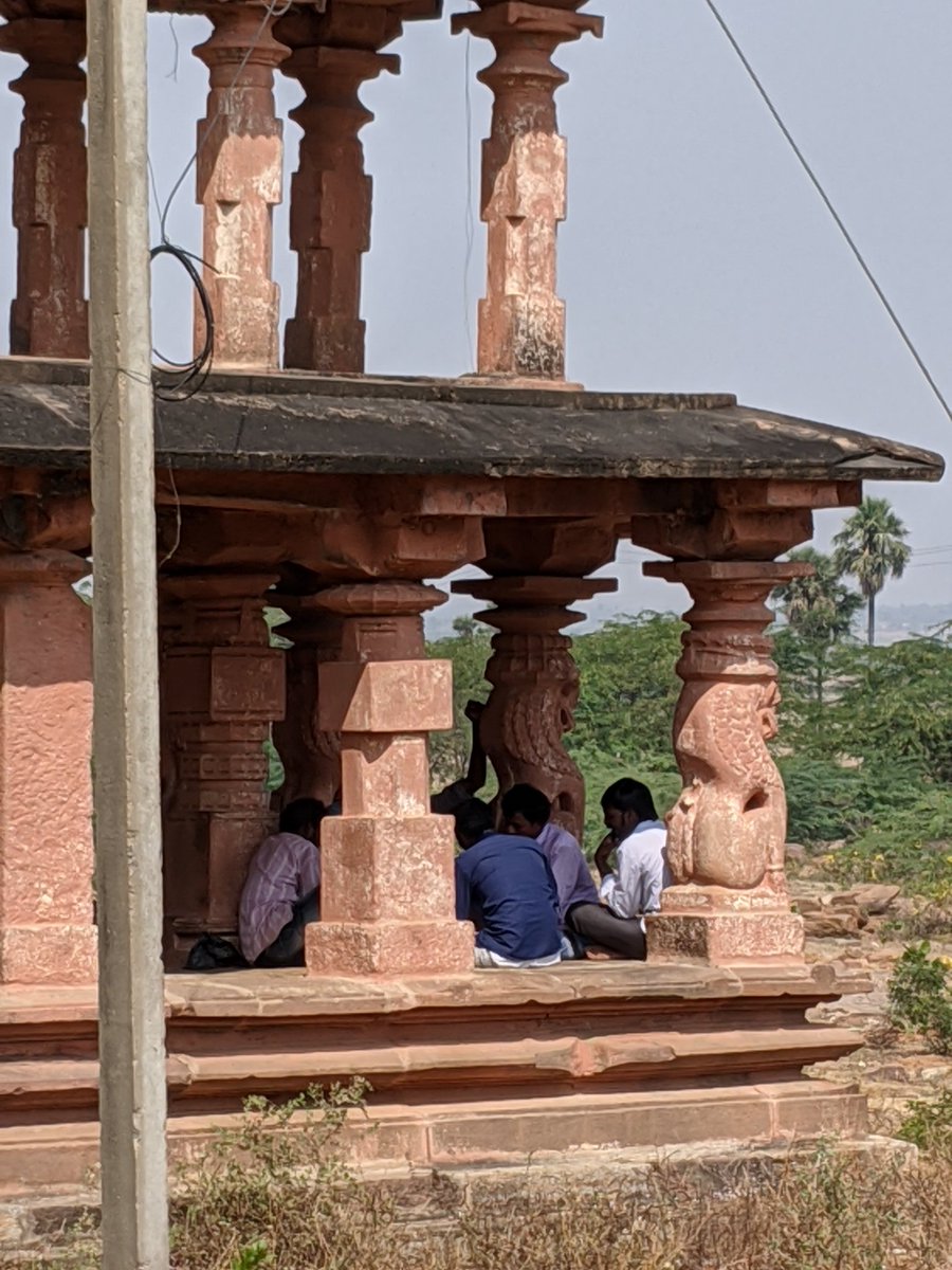 The temple complex with stunning 20 Shiva temples with major being Agastyeswara, today it is place to drunkards & gamblers.