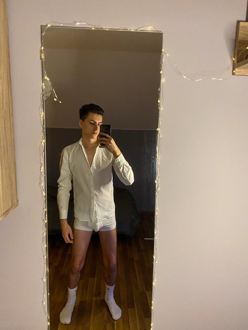 1 pic. What do I look like in a shirt???

SEE MORE??

https://t.co/mjN57ta0Hj https://t.co/yqKm1Jrly