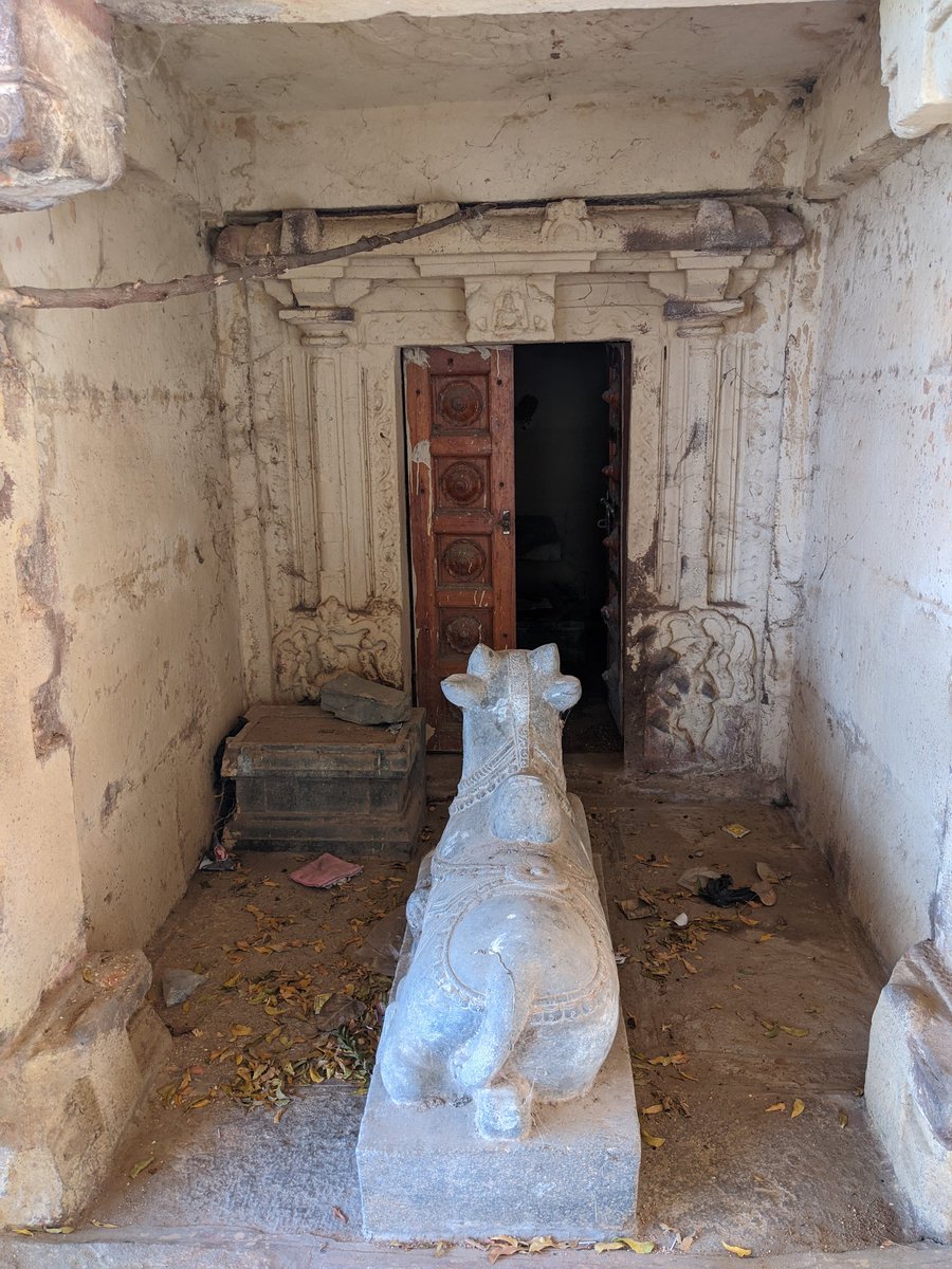 Every shiva temple is in horrible condition without maintenance & an Archaka. Alcohol bottles & Biriyani plates all over  @PawanKalyan  @ShefVaidya  @ReclaimTemples  @punarutthana  @LostTemple7