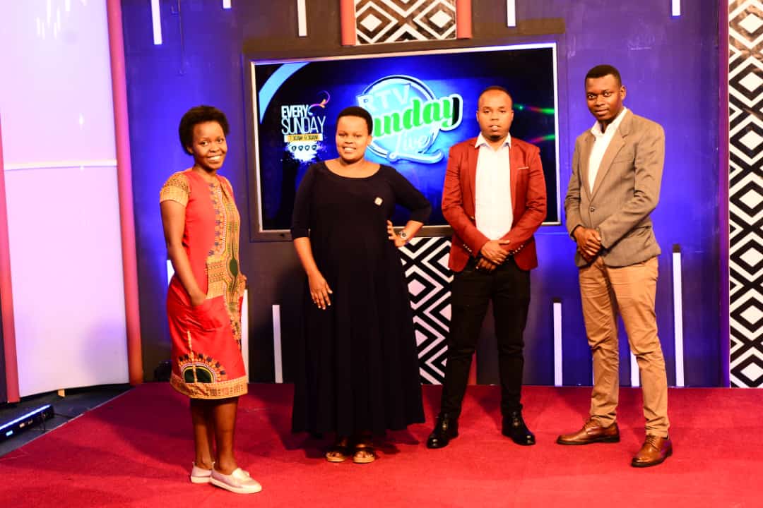 ElayonoChoir's tweet photo. Thank you for having us @rbarwanda. 

Abiringiye Uwiteka bameze nk'umusozi Siyoni utabasha kunyeganyezwa. 

https://t.co/zz1Ubei9bm https://t.co/cHaLb0pMsg