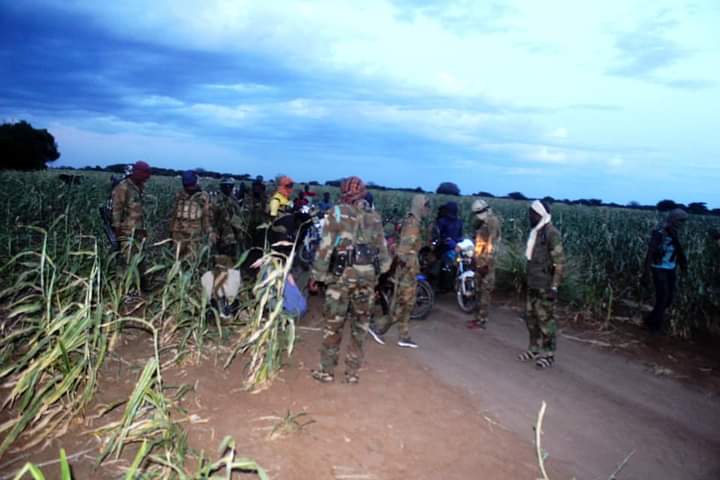 ArlaadiMnetwork's tweet photo. Forces loyal to Mukhtar Robow carry out operations against Al-shabaab https://t.co/dVzOPpI0LU https://t.co/wrRARcchEi