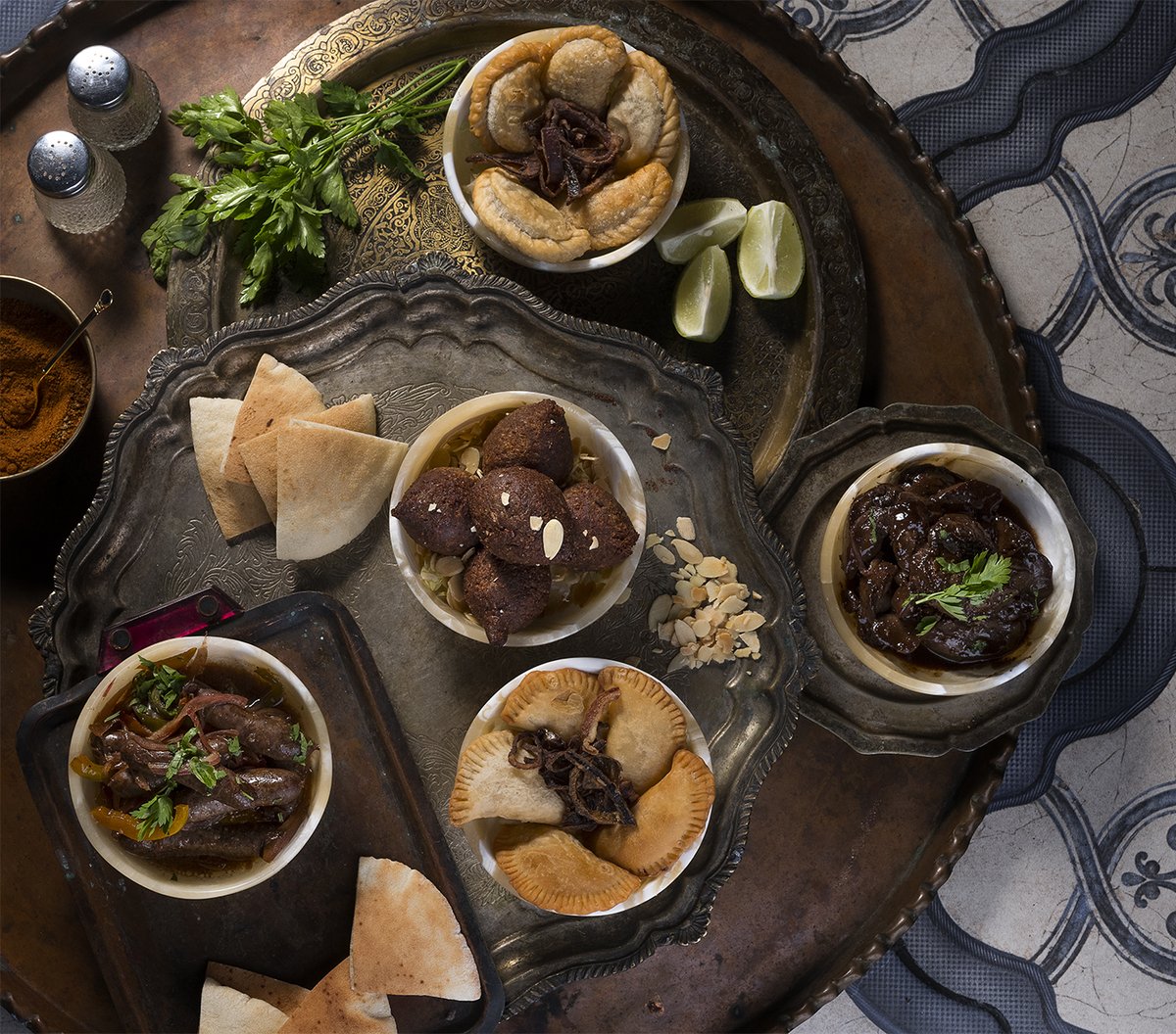 KempinskiRMP's tweet photo. Gather around and feast on a wide array of levantine dishes at Bab Al Qasr while enjoying live takht. 
For reservations and enquiries call 01097111151.
.
.
.
#Kempinski 
#KempinskiNewCairo https://t.co/Sj85X4Hb2e