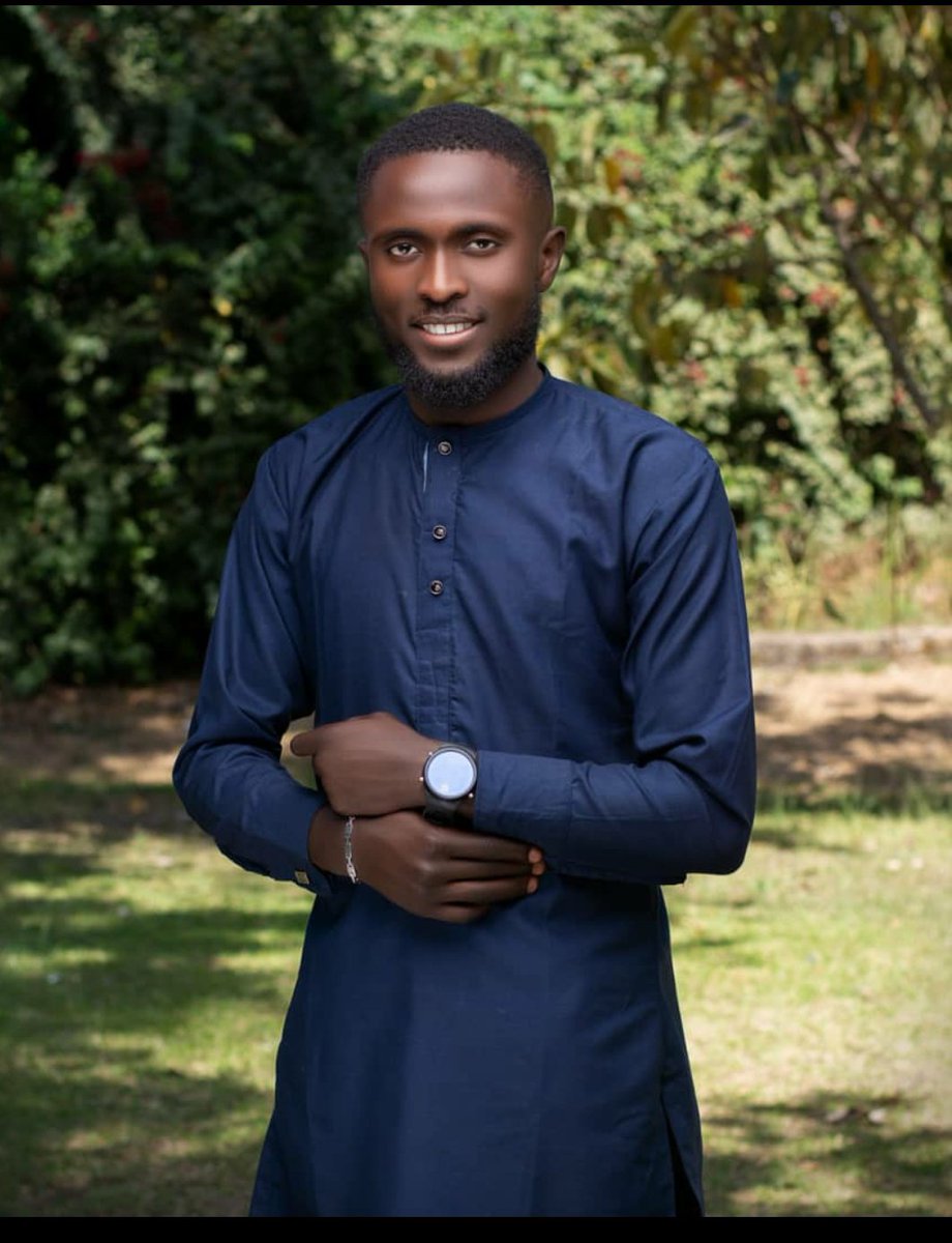 D9125R's tweet photo. We celebrate with one of the greatest talents we had at RYLA 2021 on his birthday. He's a gospel singer and guitarist. May God continue to bless and keep him safe. Happy birthday Nathaniel Onah.
@single20plus @Alausa_Ayoade @Rolex7Michael https://t.co/z75NYOWrox