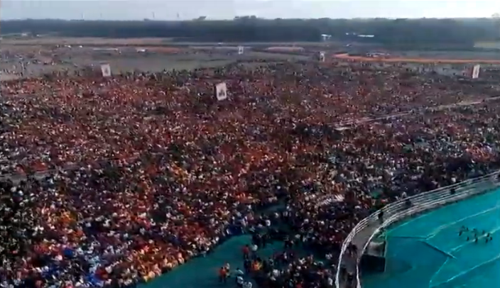 BJP4India's tweet photo. Aerial view of Vijay Sankalp Samaroh in Nalbari, Assam. 

HM Shri @AmitShah will shortly address the enthusiastic gathering. 

Stay tuned!

#ShahWithAssam https://t.co/5nbn8jVgY9