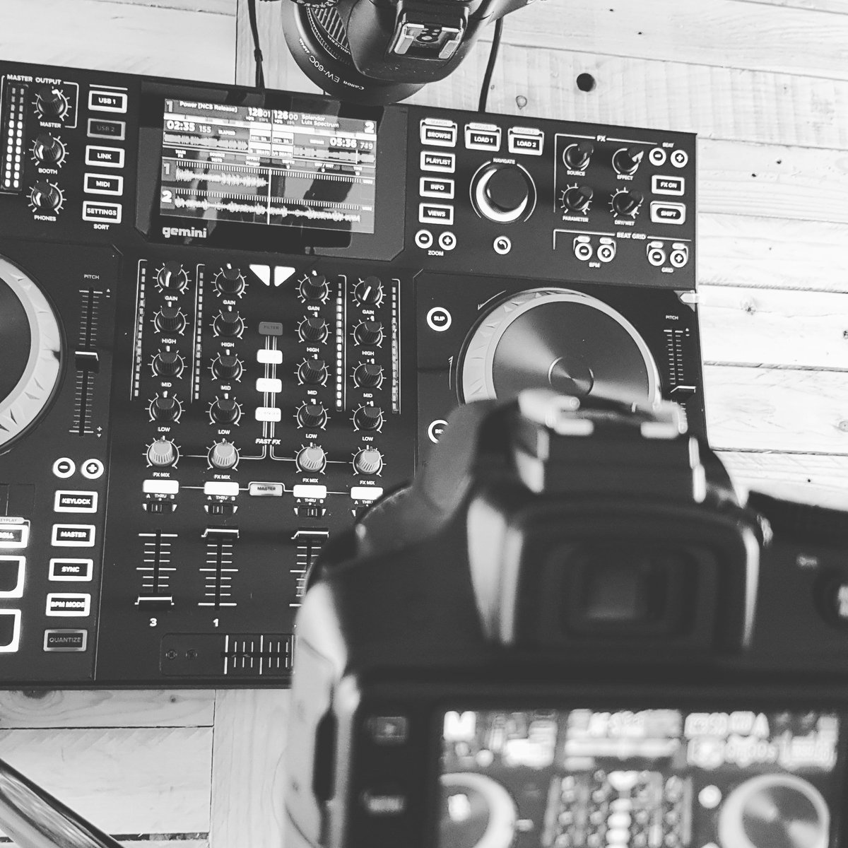 BEATSEF's tweet photo. Work in Progress.. https://t.co/0IuW874HGK @GeminiSoundHQ #beatself #sdj4000 #dj #youtube https://t.co/vjT8SDWM4E
