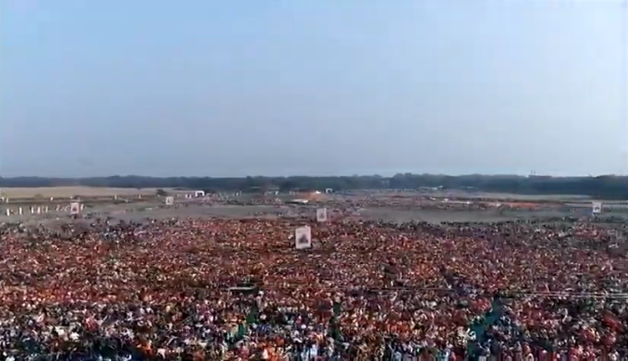 BJP4India's tweet photo. Aerial view of Vijay Sankalp Samaroh in Nalbari, Assam. 

HM Shri @AmitShah will shortly address the enthusiastic gathering. 

Stay tuned!

#ShahWithAssam https://t.co/5nbn8jVgY9