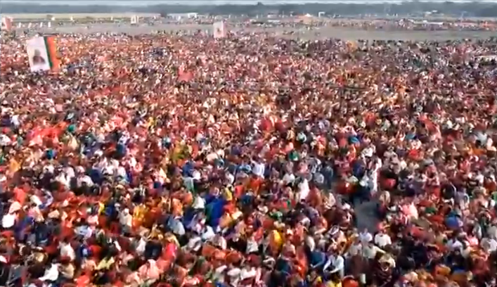 BJP4India's tweet photo. Aerial view of Vijay Sankalp Samaroh in Nalbari, Assam. 

HM Shri @AmitShah will shortly address the enthusiastic gathering. 

Stay tuned!

#ShahWithAssam https://t.co/5nbn8jVgY9