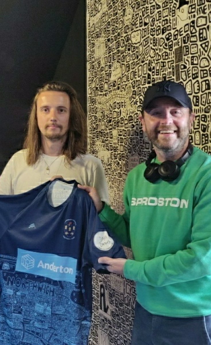 bazley10's tweet photo. @Kitkingdom83 @NorthwichVicsFC @bethaldred1 @NVFCTV @stevewilkes1 @ScottCampbell07 @DaveThomas1953 @VicsNews @Ianegerton1974 Fantastic @bethaldred1 very best of luck with everything for your challenge , A @NorthwichVicsFC @thecharlatans #CWNINE @DaveDraws_ @Tim_Burgess shirt is on its way to you ππβ½ Brilliant ππ https://t.co/QrLCf9MV16