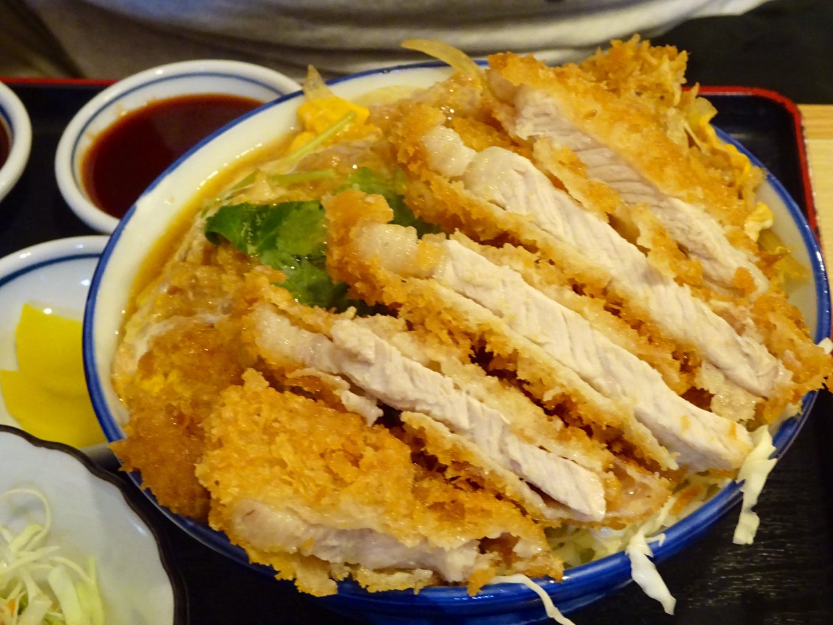 おいでよ名古屋 おいなご 味福のダブルカツ丼を食べに 名古屋においでよ カツ丼と味噌カツ丼が合わさった ボリューム満点の カツ丼だよ トリプルにもできるデカ盛りメニューに 是非挑戦してみてね おいでよ名古屋 おいなご 味福のダブルカツ丼を食べに 名古屋においでよ カツ丼と味噌カツ丼が合わさった ボリューム満点の カツ丼だよ トリプルにもできるデカ盛りメニューに 是非挑戦してみてね