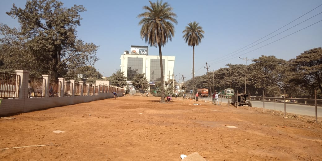 RaurkelaMC's tweet photo. Biju Patnaik Indoor Stadium #BPIS getting ready to welcome players & spectators
3 International Standard indoor Badminton Courts, Outdoor Lawn Tennis Court, State of Art Sports Gym, Beautiful landscaping at the entrance are the key features of this project @smartcityrkl https://t.co/qAZA43L9nh
