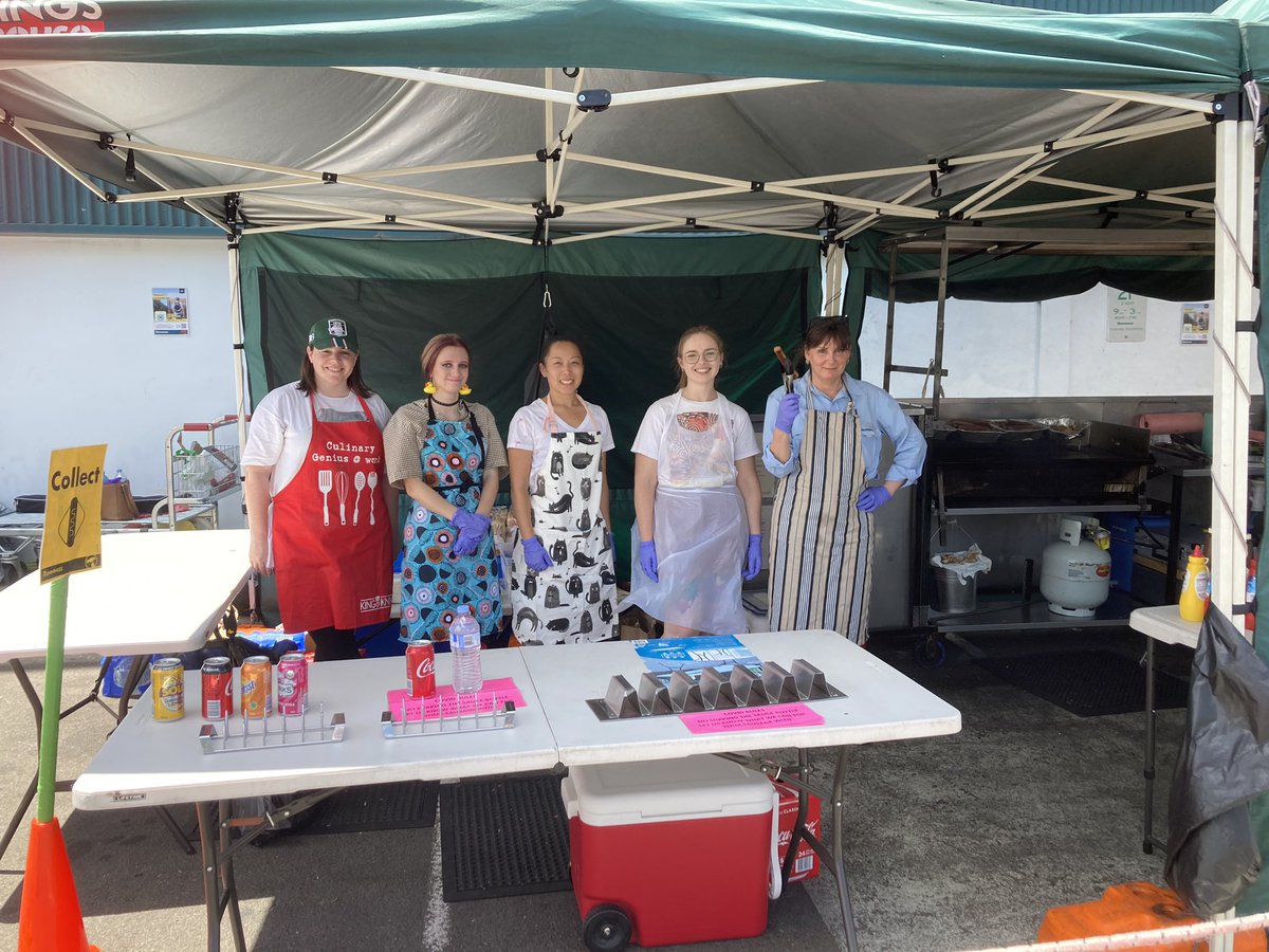 PawsRainbow's tweet photo. A big thanks to @Bunnings Belconnen for allowing us to hold the charity BBQ today. The doggos &amp; felines we can now help really appreciate it. 😄🐶😄🐱 https://t.co/a8kewJv8Jr
