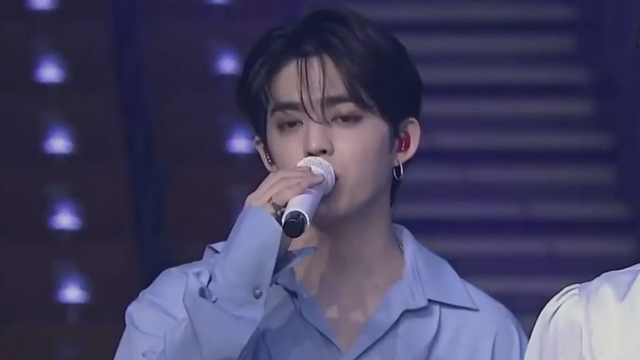 scoups_loops's tweet image. he&apos;s so precious 
#에스쿱스 #세븐틴