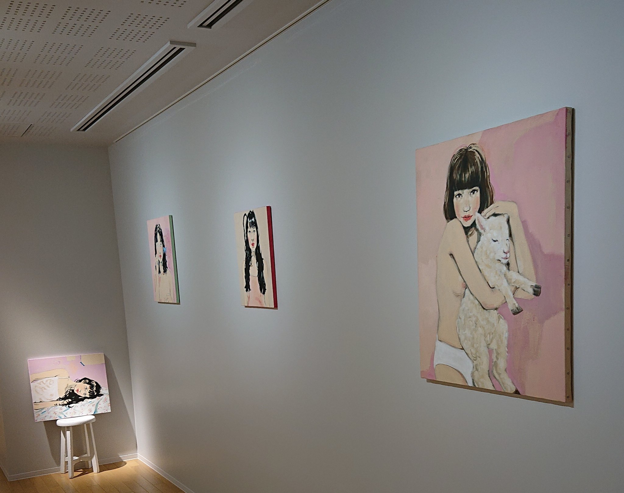 V Yuki Gallerya Pre Open Exhibition 山口智子さんのメランコリニスタを観てきた 昔waveルームで見た時はあまり印象無かったけど今回は色々と感じられた スタッフさんがパンツ一丁の意味や当時のコンセプトの事を色々と話してくれて楽しかった 山口