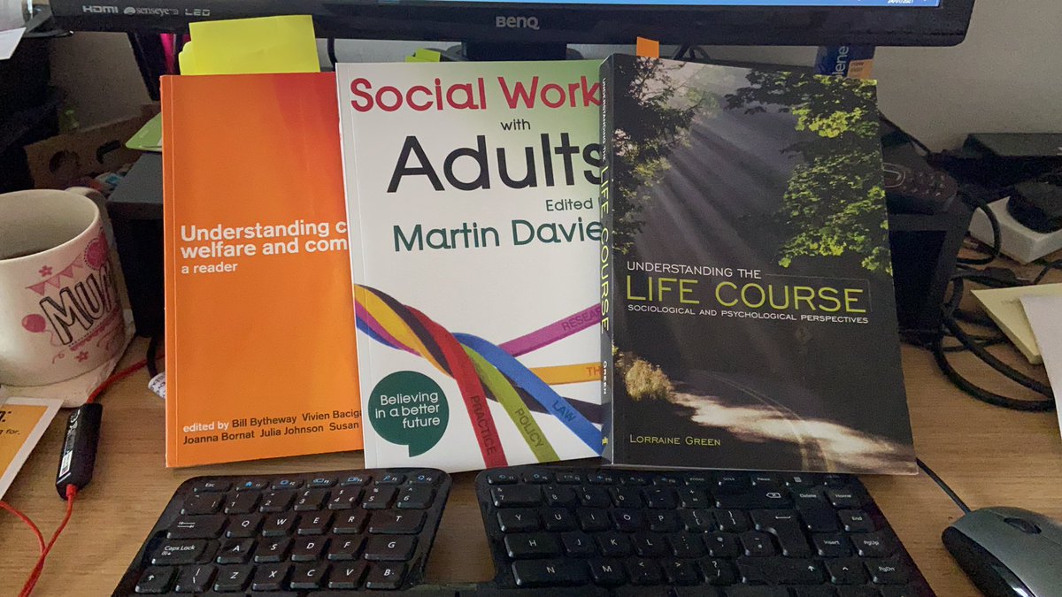 Socialworkappr1's tweet photo. Who else is studying today? #sundaystudying #socialwork #socialworkapprentice https://t.co/Z4dL2XsjJC