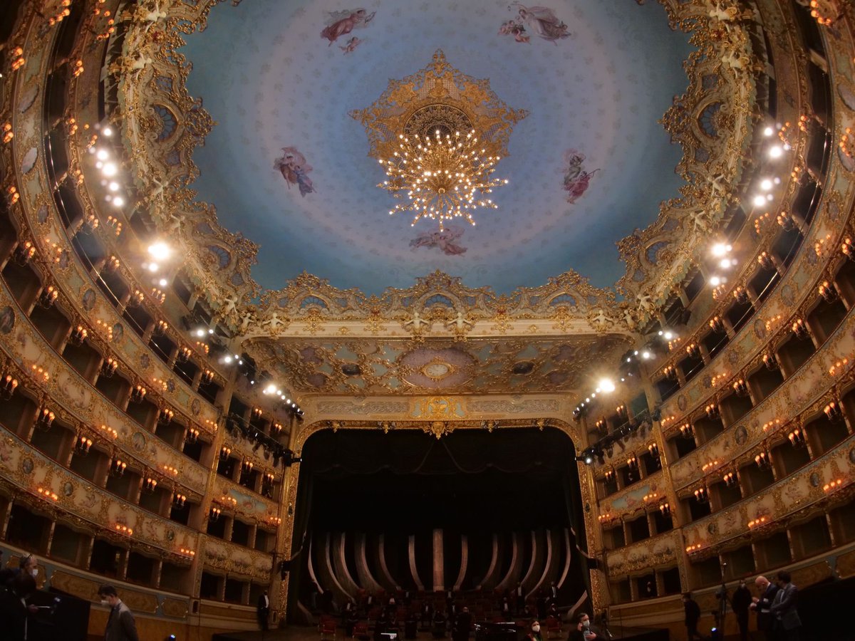 comunevenezia's tweet photo. #GiornodellaMemoria2021

Al Teatro La Fenice si è aperta la Cerimonia cittadina con il messaggio del sindaco @LuigiBrugnaro 

➡️  Presente la presidente del Consiglio comunale @lindagiovi 

Diretta streaming sul sito e Youtube del @teatrolafenice https://t.co/VW1jcf4b9P
