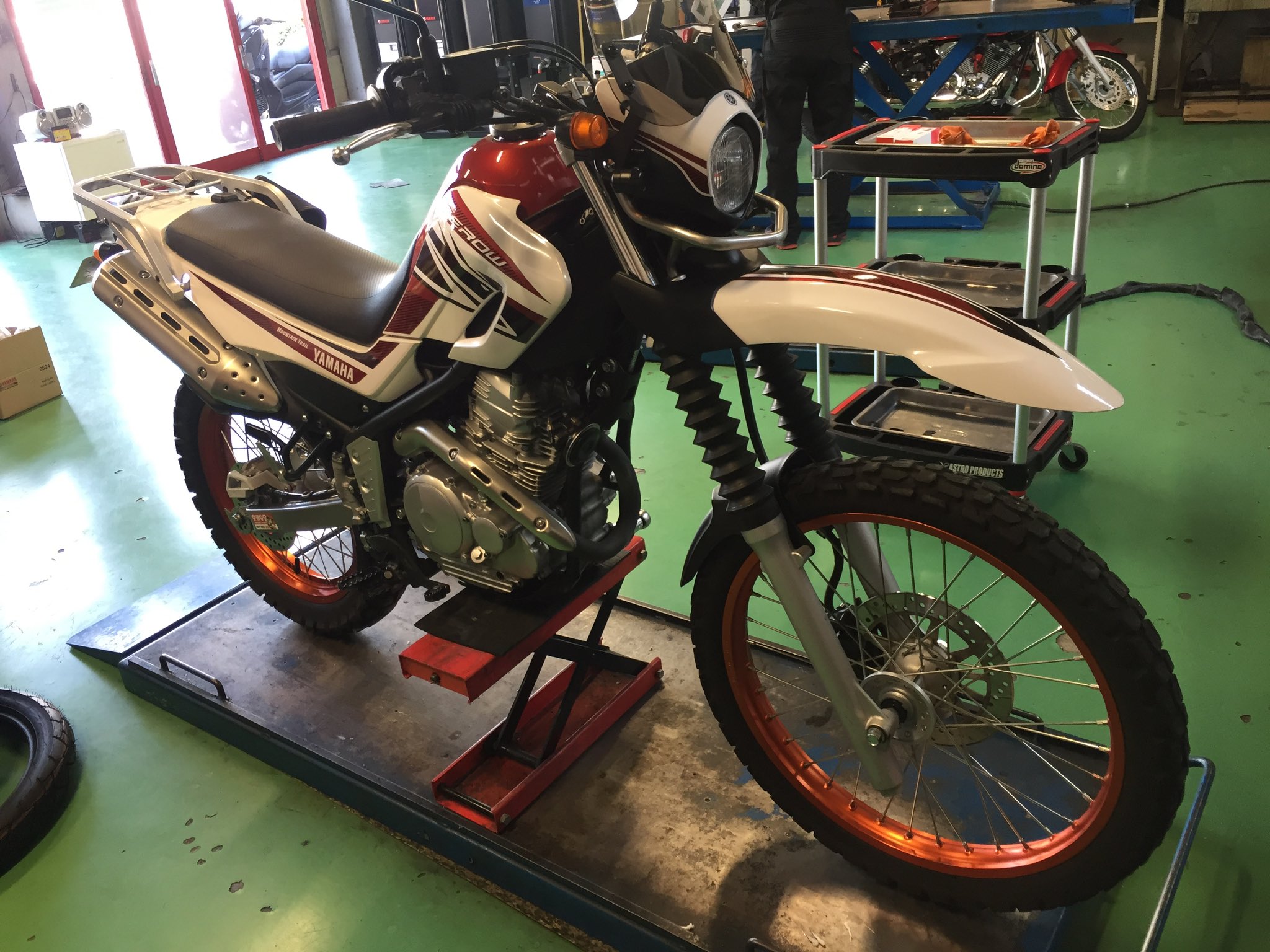 Ysp滋賀 セローのタイヤ交換させて頂きました オンロードがメインということで タイヤはircのgp 210をお選び頂きました Ysp滋賀 Ysp滋賀サービススタッフ セロー250 Irc Gp210 T Co O7bpoa7oix Twitter