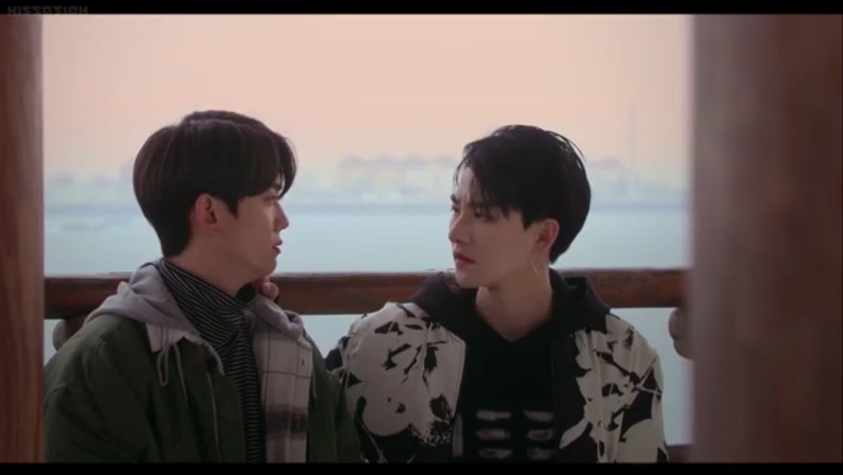 samfanmakk2's tweet photo. I think 8 ep and each ep 20 minute is feel so cramped..I wish they made it 1 hour for each ep and 16 total ep just like normal kdrama..the story line just so interesting..and the plost twist is seriouslyyyy make sense..just love it..😍❤️
#ColorRushEP8 #ColorRushFinale https://t.co/VF56p0PxYW