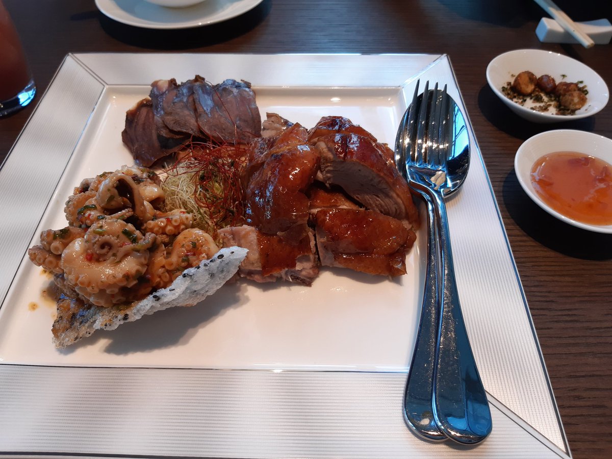 GopeaAroo's tweet photo. Alll the foodz, seafood coma stream inc. 🤤 https://t.co/OQj6oaU7Vb