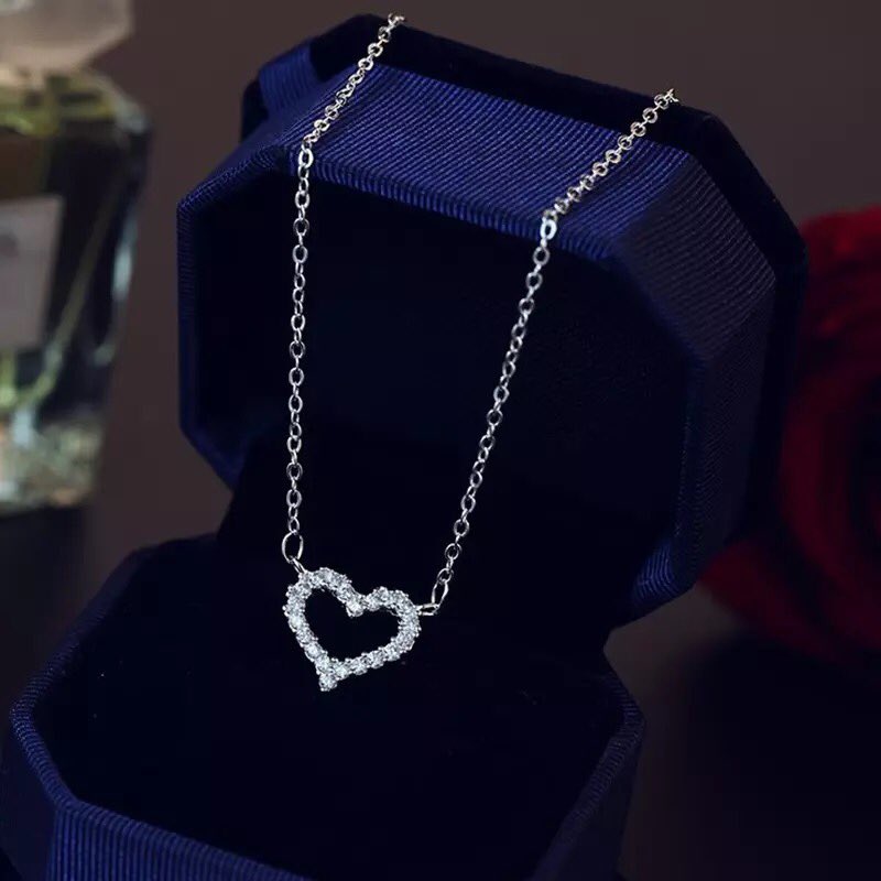 925 sterling ‘LOVE’ necklacePRICE: 4,000Kindly send a dm to order. Comes in a velvet bag. Please retweet.