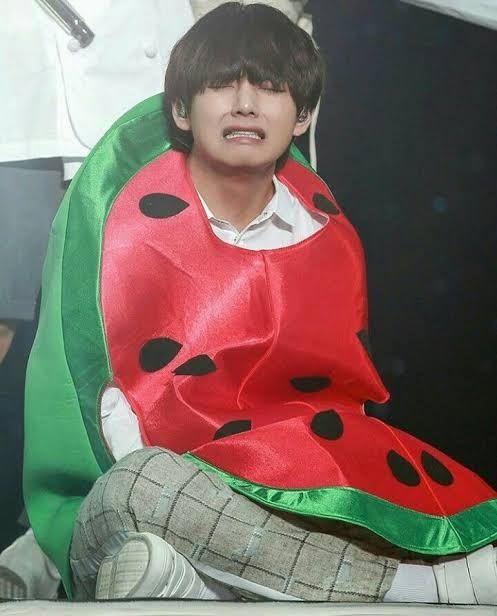 ͏      ͏͏ ~KIM TAEHYUNG AS EYESHADOWS ~~     an aesthetic ~~~a thread to must see~