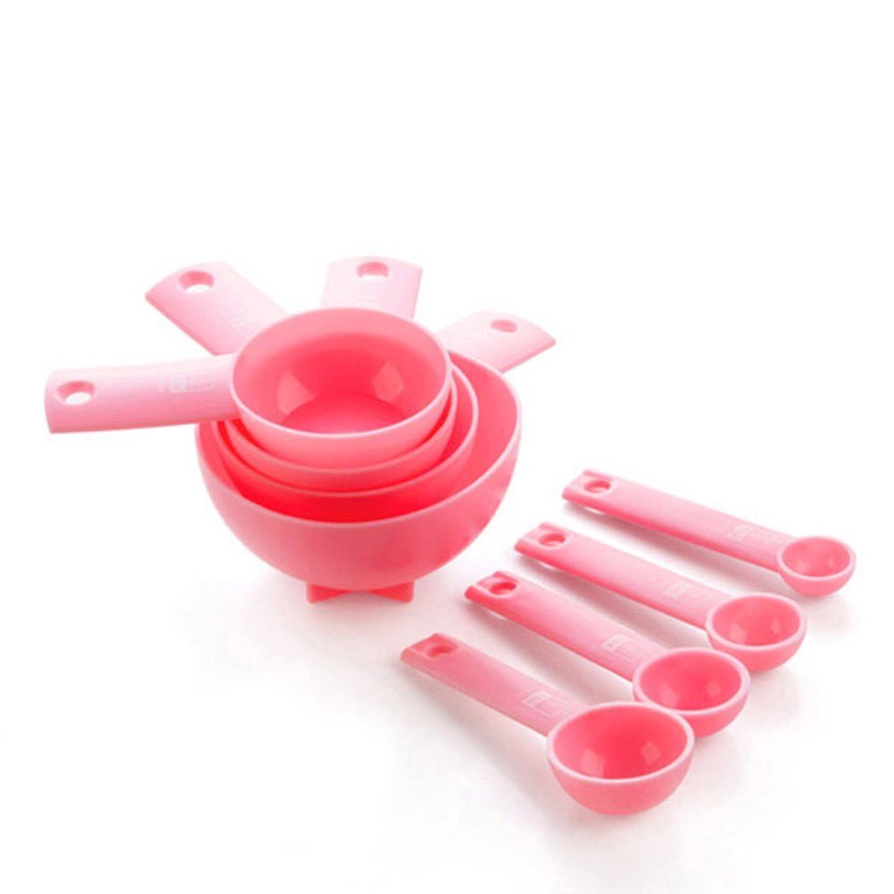 6. Measuring cup. Tapi kita melayu, kita pakai skill  agak agak  tapi in case kalau perlu, dah ada. Ni siap ada cookie cutter.  https://shp.ee/5gy34um&nbsp;