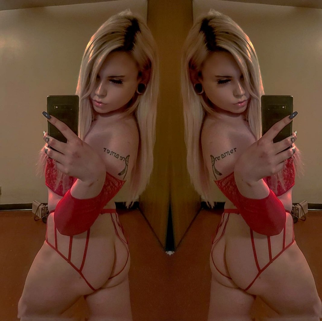 winter_devyn's tweet photo. #onlyfansQuebec #onlyfans #onlyfanstrans #transgender https://t.co/NyRsAmwfRC https://t.co/l1xlHvUo5q
