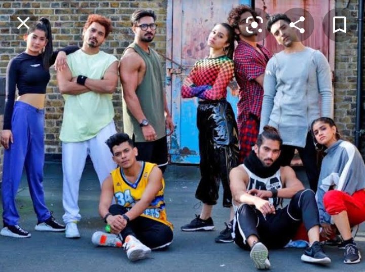 Inayet Rind The powerful #Inayet Gang. 💃🔥🤘🤗 #1YearOfStreetDancer3D ...