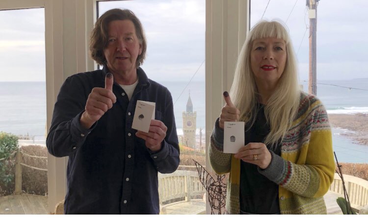 ElaineRartist's tweet photo. Thank you Roger &amp; Lucy Thorp @network_olive Roger Thorp ‘ Bravo Elaine - Thank you for inviting ..... https://t.co/r8KJ3HgSro #artaunifyinglanguagepanel #conservationmeanslife #allife #sittingequally https://t.co/bICcf0nSxM