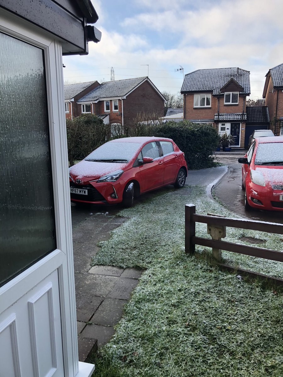ChurchTotton's tweet photo. Little covering of the white cold wet stuff today be safe everyone @ChurchTotton https://t.co/RIlkIkMOFa