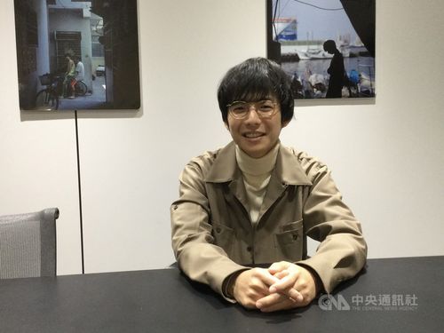 focustaiwanjapa's tweet photo. 高雄で撮影の日本映画「燕 Yan」  監督ら、作品や台湾への思い語る https://t.co/Hxs9DzS0Dz 

大半を台湾南部・高雄で撮影した日本映画「燕Yan」。メガホンを取った今村圭佑監督や主演を務めた俳優の水間ロンが22日、台湾メディアのリモート取材に応じ、撮影エピソードや台湾の印象などについて語った https://t.co/iI92pll6Rc