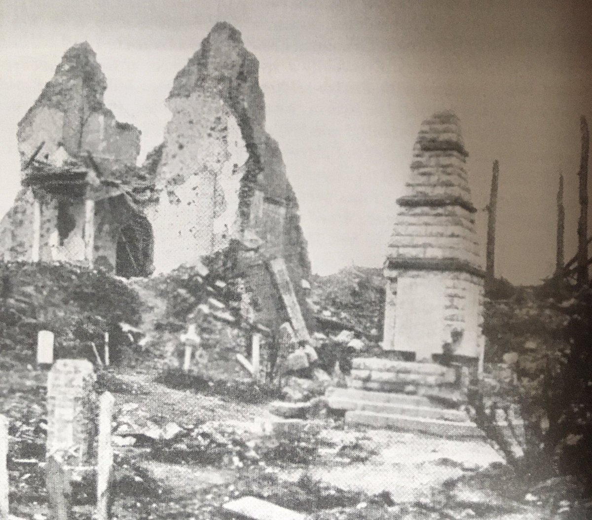 As I stated the memorial, graves and surrounding buildings and church were destroyed by shell fire as the battle raged on and edged ever closer to Miraumont.