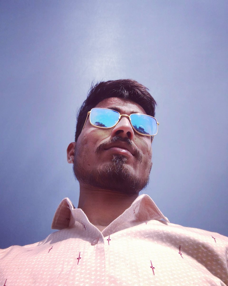 Deep_B_Panchal's tweet photo. करता वही हूं जो मुझे पसंद है
माना कि उम्र कम है लेकिन
हौसला बुलंद है https://t.co/PePNNCFKAX