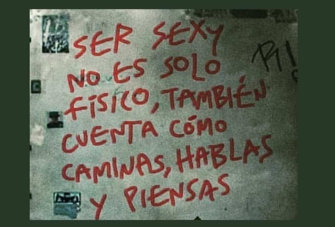 MireiaMorant1's tweet photo. La major sensualitat es troba aquí🧠⬅️ #uv_tad20 https://t.co/ulOBsrM5fq