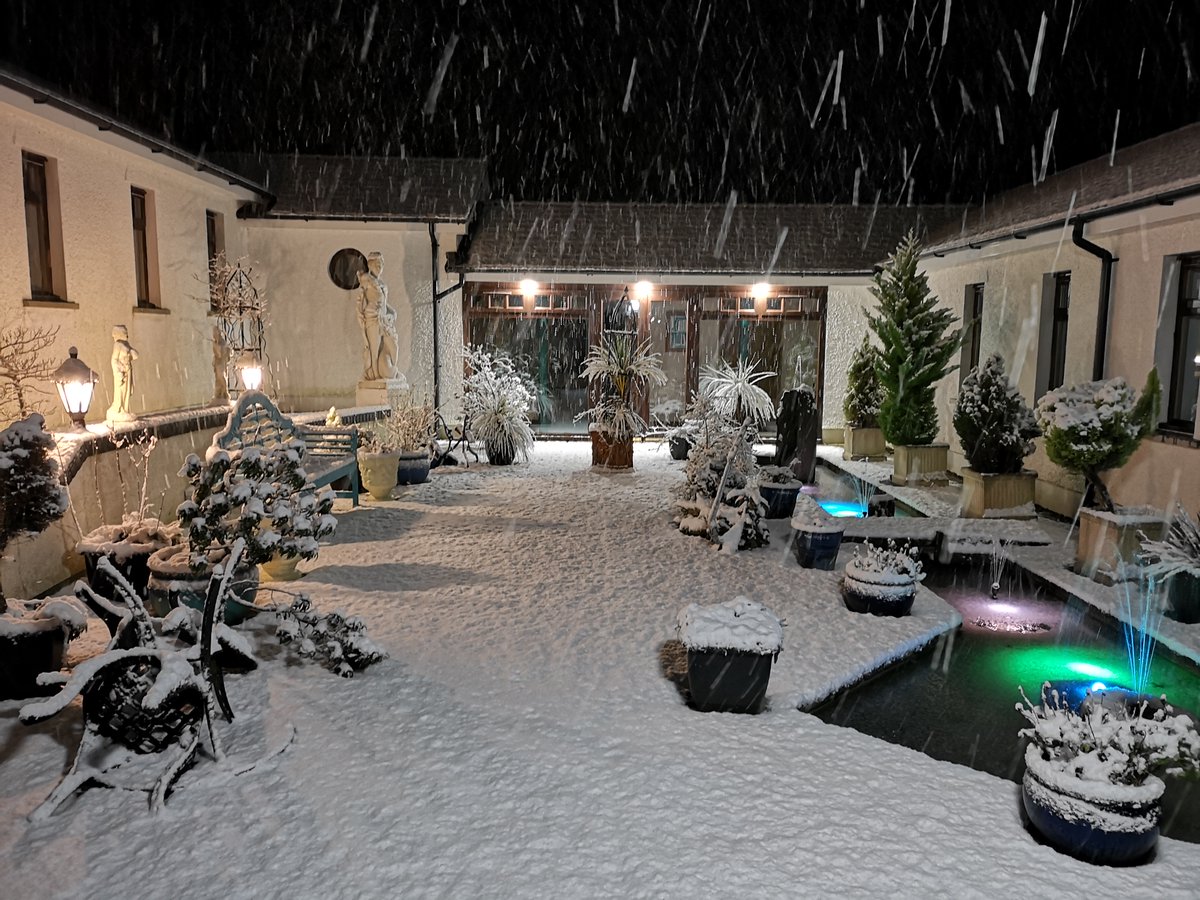 aybpembs's tweet photo. First snow of the season/ Eira cyntaf y tymor https://t.co/kCeJ9n0VxT