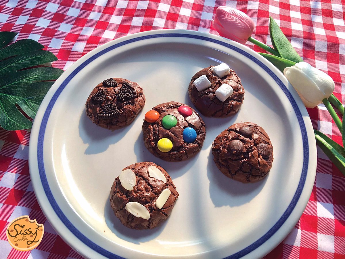 2sissycookies's tweet photo. Now open !!

Homemade Cookies ♡
ꕁ  Made to order (ส่งทุกวันจ/พ/ศ) 
ꕁ  Dark chocolate 70%
❌transfat
❌สารกันเสีย

 ⟡  Special promotion ‼️ 
ꕁ Buy 5 get 1 FREE
ꕁ Buy 10 get 2 FREE 

✨ สั่งของ/สอบถามแอดไลน์ @209cstrx  or dm 🌷

 #คุกกี้ #คุกกี้บราวนี่ https://t.co/daw9MFtcJK