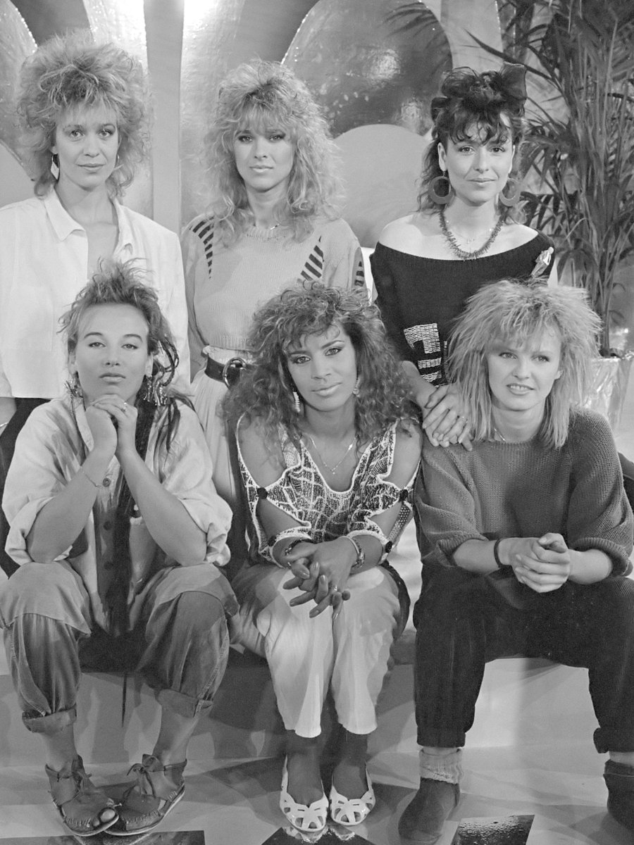 Roundandsound Radio tweet media