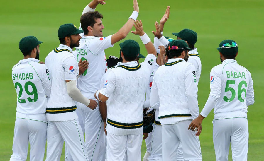 92newschannel's tweet photo. Pakistan announce 17-player squad for first Test against South Africa #SouthAfrica #playersquad
https://t.co/m1QjwBiw2f https://t.co/DUlnENSoaL
