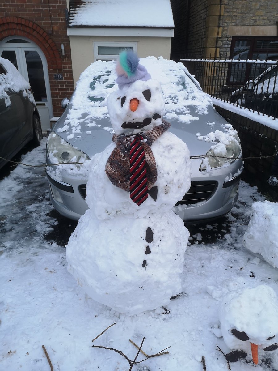 @HAJschool <a href="/friends_of_HPF/">Friends of Hanham Primary Federation</a> <a href="/HeadHanham/">HanhamHead</a>
Ashleigh (yr4P) and Bella (yr5R) made this HAJ snowman along with their little brother Zac