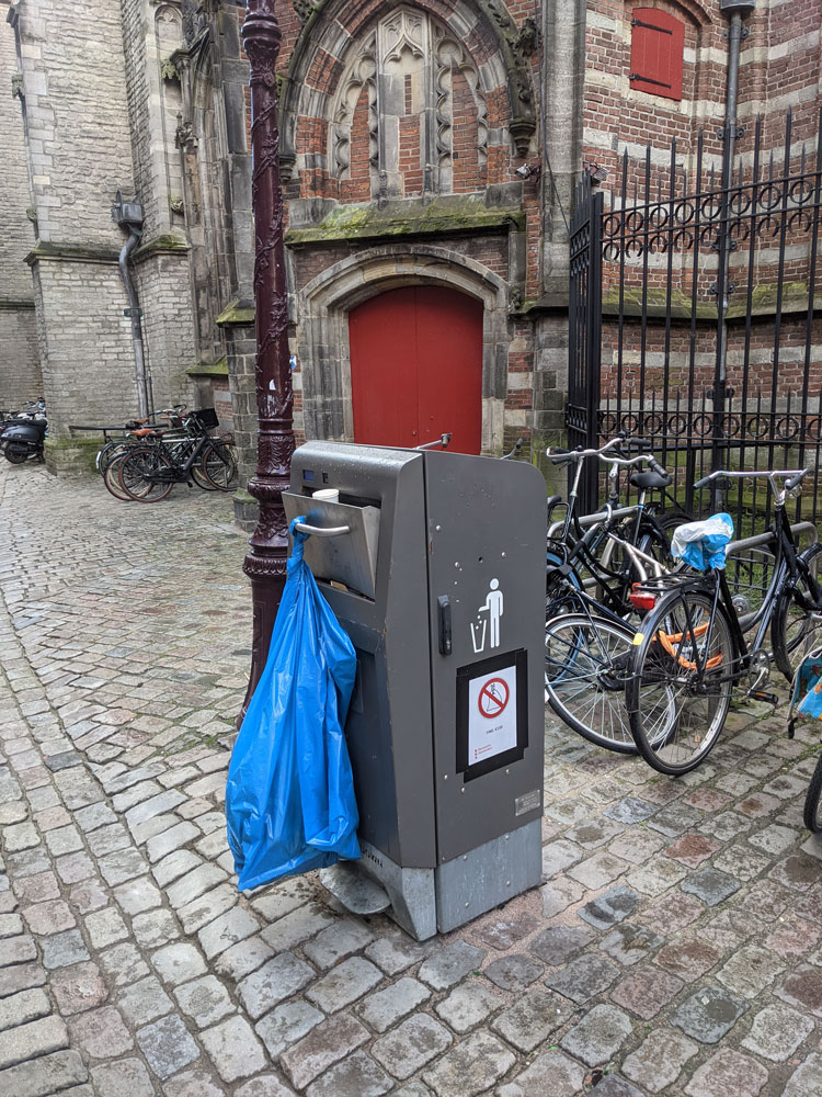 mokumburger's tweet image. Hightech afvalinzameling in @020centrum #slimmestad