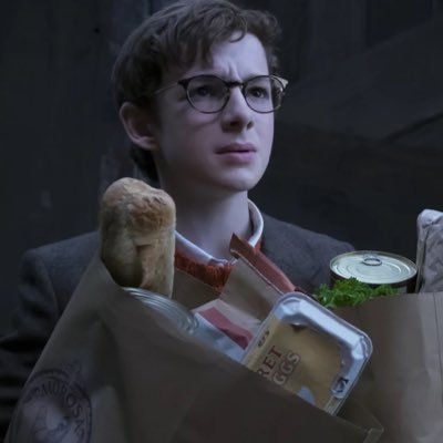 + wanted to sit in READ and do RESEARCH and GOD he may be a rich white boy but somehow i love him. he INVENTED dark academia. im so happy the ending is ambiguous because then i can imagine him just being happy FINALLY and GOD he deserves so MUCH he's smart but so STUPID I