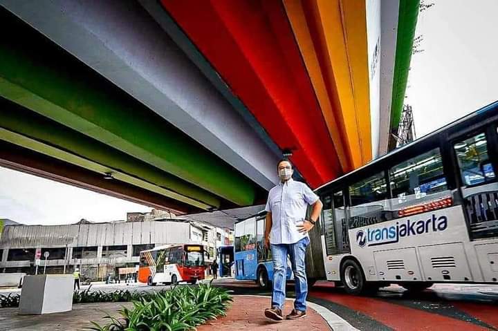 Rustam0688's tweet photo. @ryandekkson @FerdinandHaean3 hebat kan karyanya kaya pelangi https://t.co/momtU1Hvl4