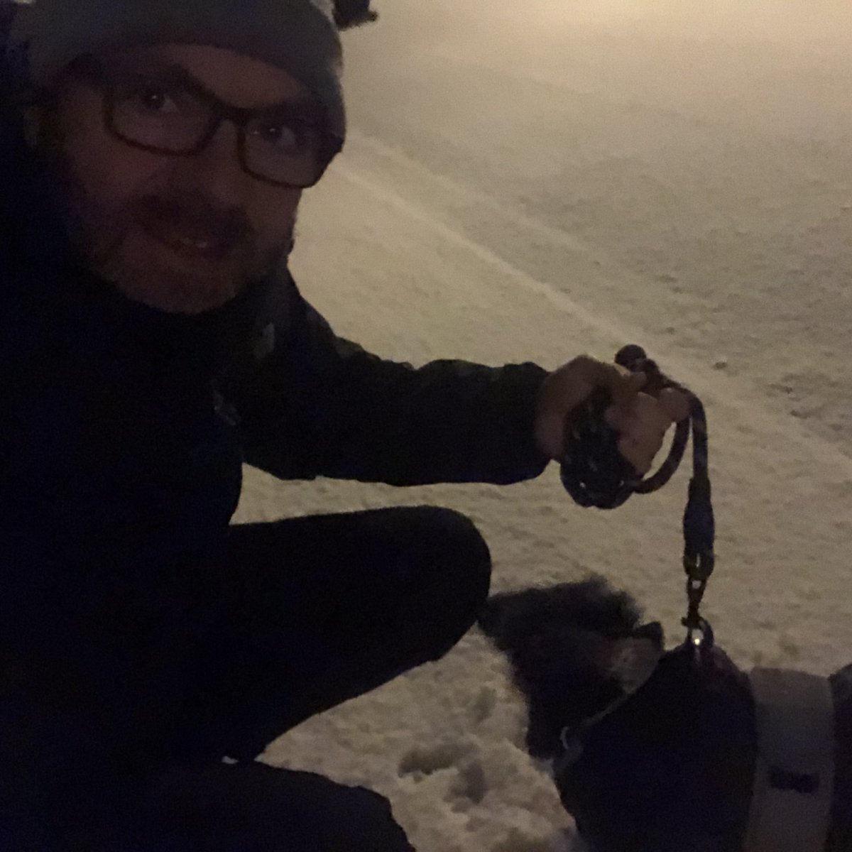 ScottSPobl's tweet photo. At first, Freddie barking at 6am was a little annoying to put it mildly but then I realised he was just excited to build a snowman. #firsttimeinthesnow https://t.co/xIZS3F050Q