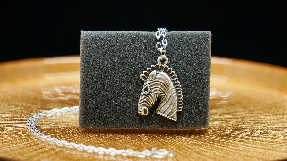 colloshootaki's tweet photo. Cavallo Kolye by Colloshoo 

Gümüş Kaplama At Sembollü Zincir Kolye (Erkek için) 

 #ColloshooTakı #kolye #bileklik #takı #aksesuar #kadın #neclase #accessory #jewelry #jewel #bracelet #woman #cavallo https://t.co/L3gOnjfrAB
