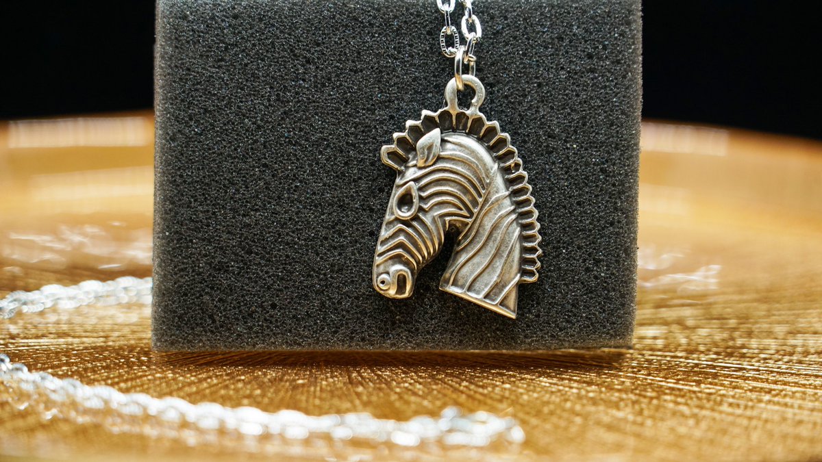 colloshootaki's tweet photo. Cavallo Kolye by Colloshoo 

Gümüş Kaplama At Sembollü Zincir Kolye (Erkek için) 

 #ColloshooTakı #kolye #bileklik #takı #aksesuar #kadın #neclase #accessory #jewelry #jewel #bracelet #woman #cavallo https://t.co/L3gOnjfrAB