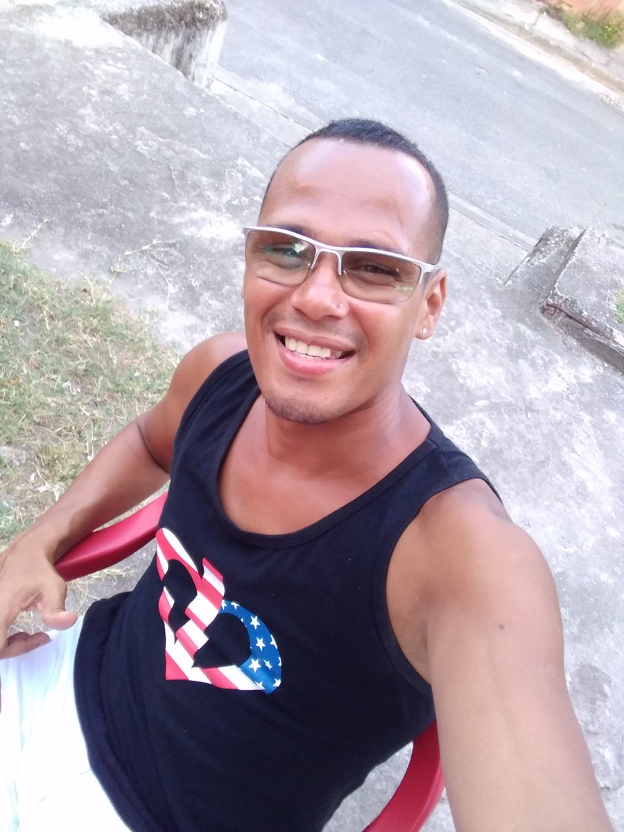 KinhoMoreno2's tweet photo. Bom dia pra nós https://t.co/pHJ3J8Ykga