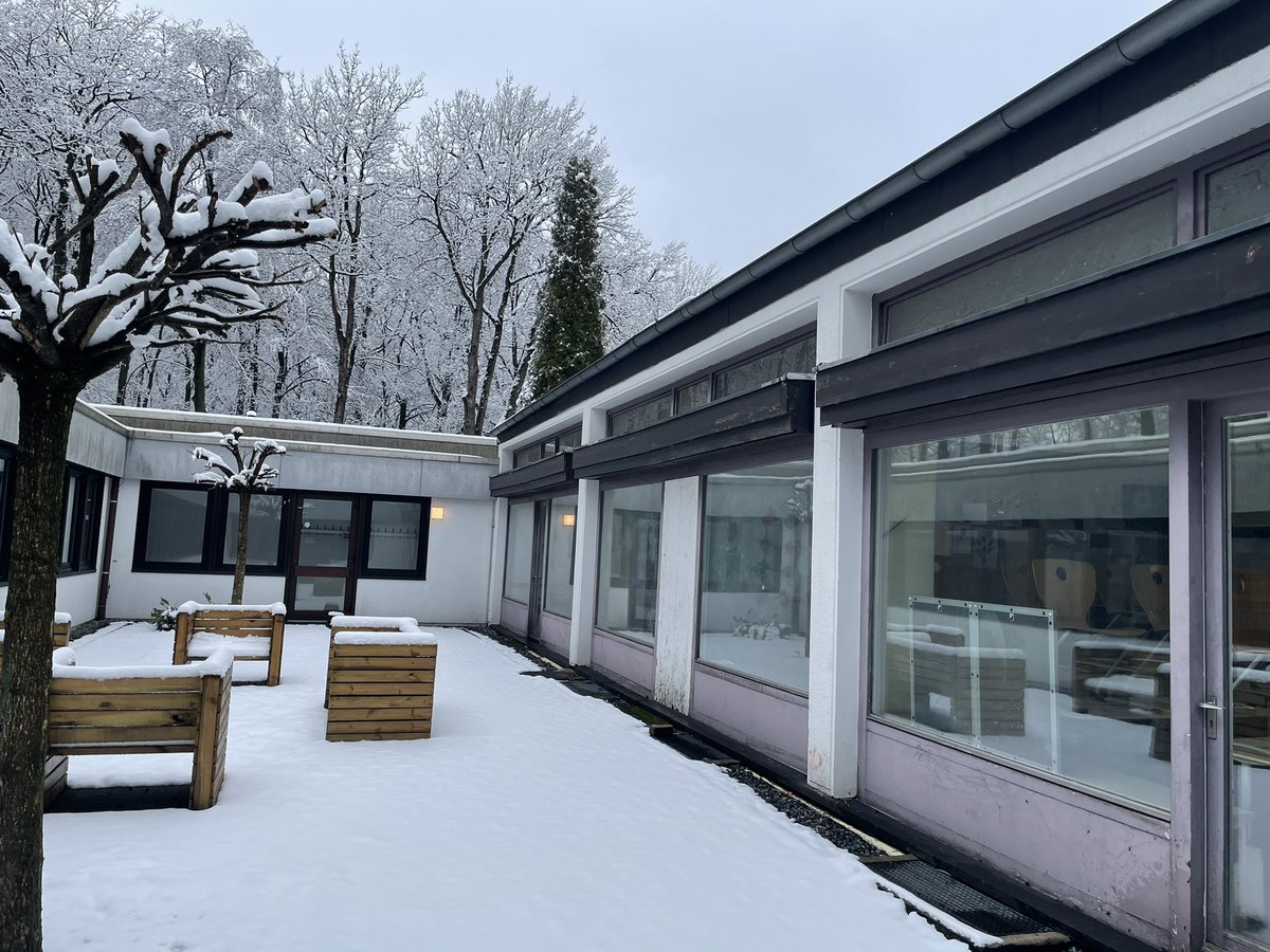 Boltenheide's tweet photo. Schöne Grüße aus der Realschule Boltenheide #Wuppertal https://t.co/uCbS41EaW3