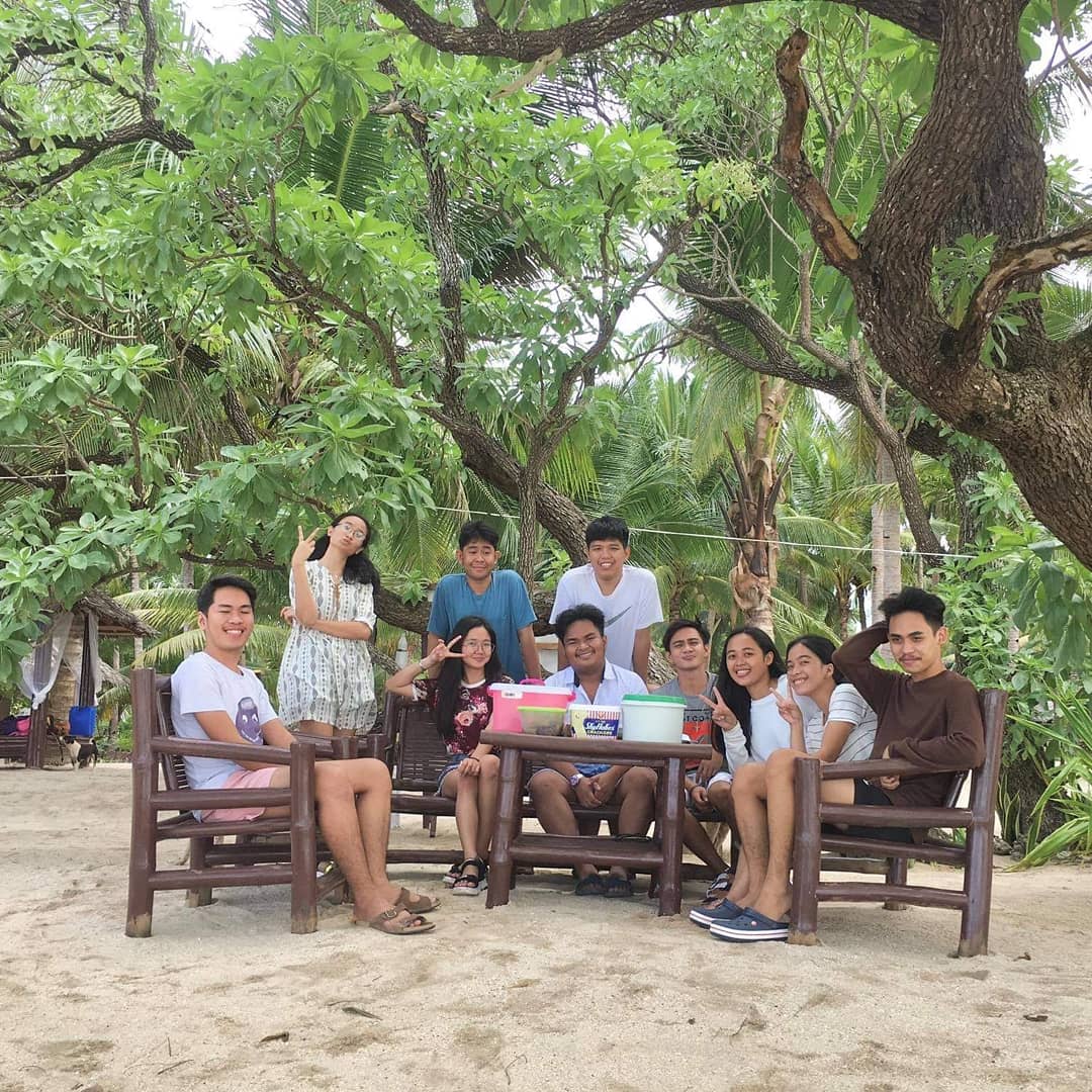 Inuskiiii's tweet photo. My second family (friends) ๐คงโจ
#insertothers https://t.co/KwwSc547OT